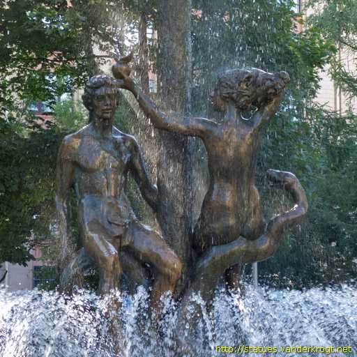 Moscow - Москва /  Фонтан Адам и Ева