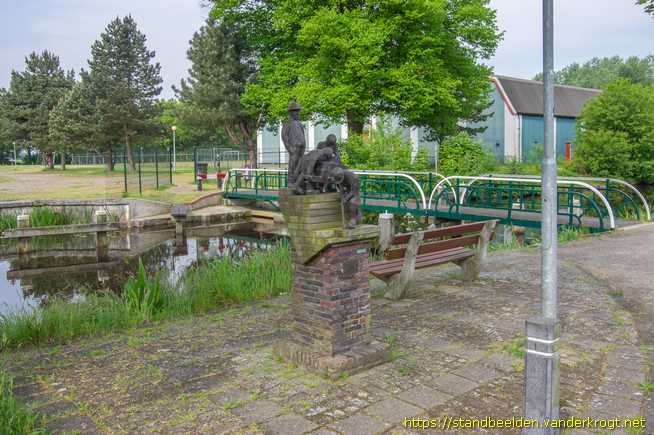 Eexterveenschekanaal -  Veengraversgezin en Veenbaas