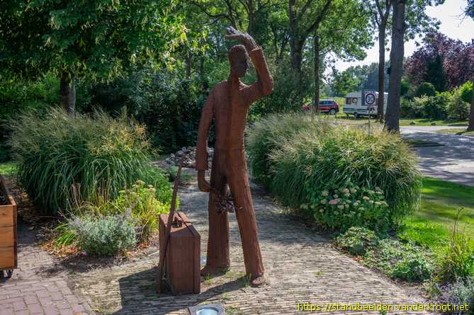 Weerdinge -  Een reiziger op weg
