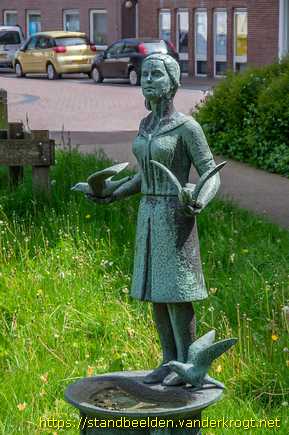 Beilen -  Het Meisje met de Vogeltjes