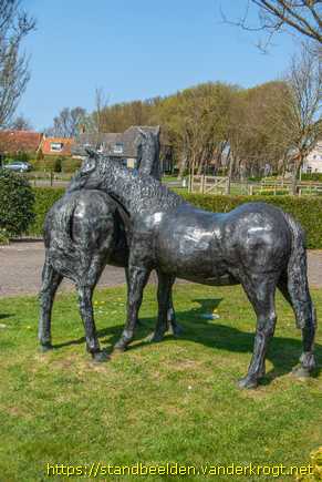 Ballum -  Twee Paarden