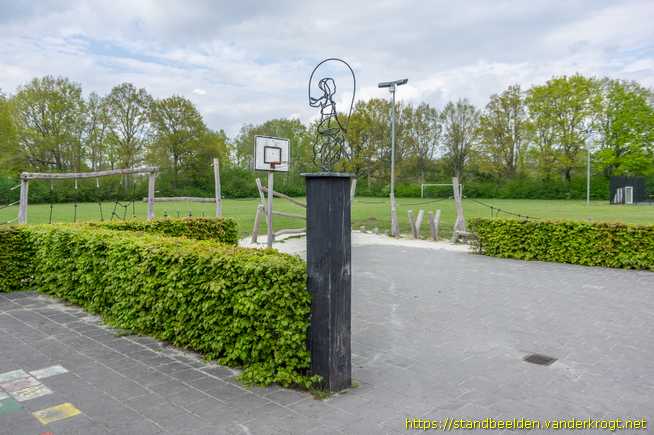 Hemrik -  Touwspringend meisje