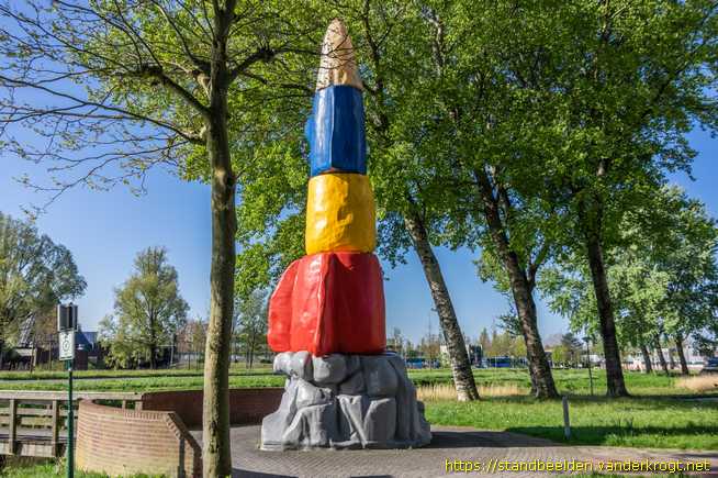 Drachten -  Monument voor toekomstig geluk