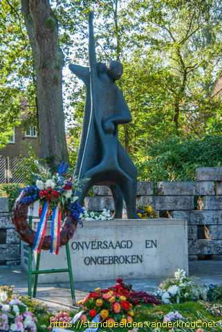 Arnhem -  Monument Vrouwenkampen