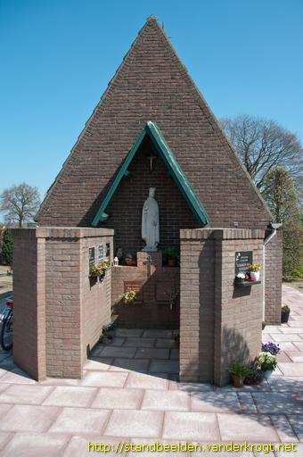 Hengelo -  Heilig Hartbeeld