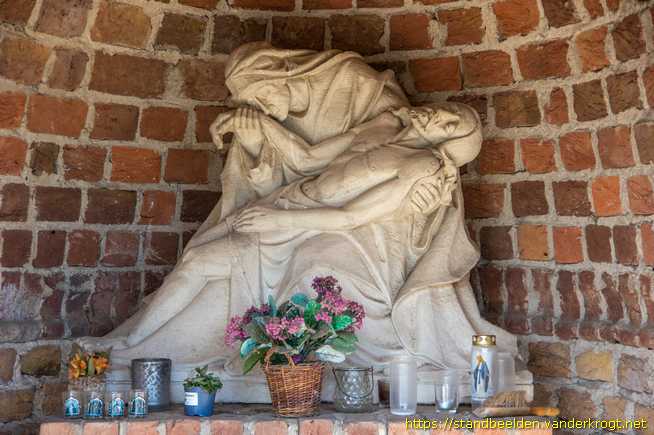 Haalderen -  Pieta