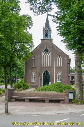 Barchem -  Gedenkbank Tweede Wereldoorlog