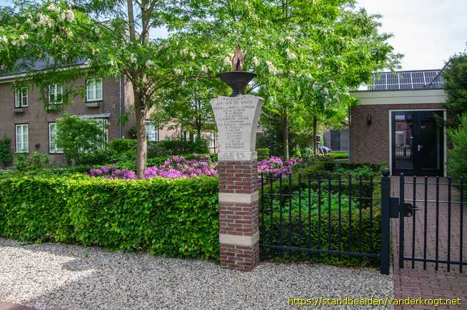 Laren -  Oorlogsmonument