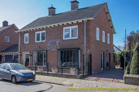 Hedel -  Keramisch wandkunstwerk zon en bomen