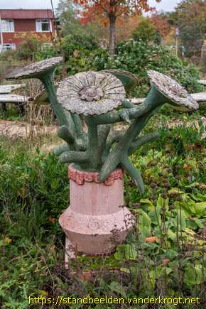 Ammerzoden -  De zonnebloemen in beton