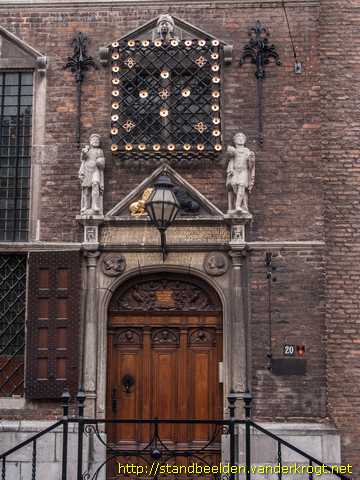 Nijmegen -  Acht keizerbeelden