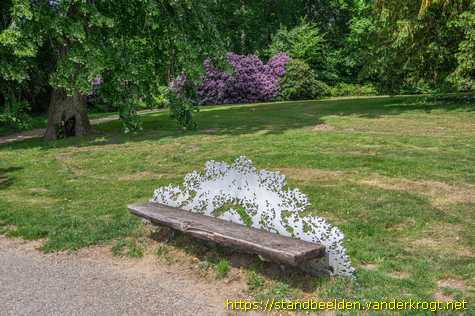 Oosterbeek -  Tribute to the Tree