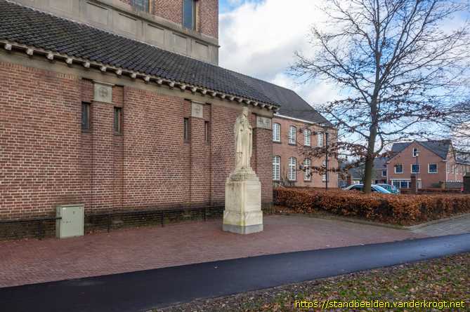 Babberich -  Heilig Hartbeeld