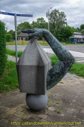 Warnsveld -  Arm en geometrische vormen