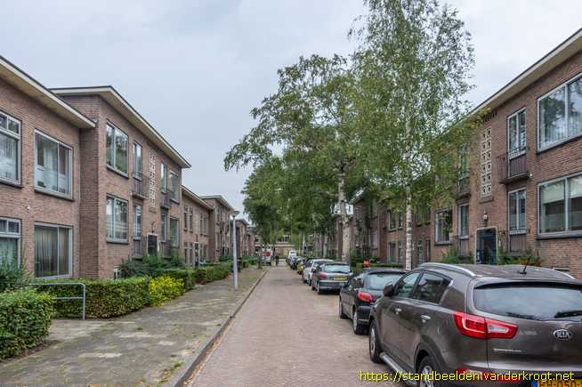 Groningen -  Portiekdecoratie Beroepen Scheldestraat