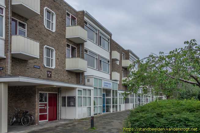 Groningen -  Nillmij-geveldecoraties