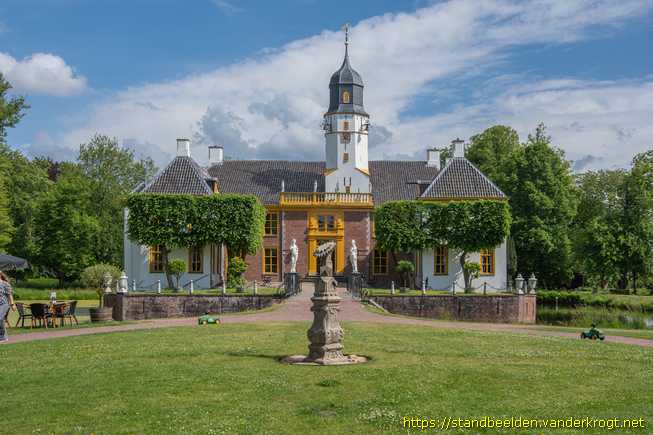 Slochteren -  Herakles en Pallas Athene