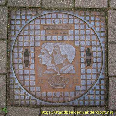 Winsum -  Kroningsdeksel Willem-Alexander en Máxima