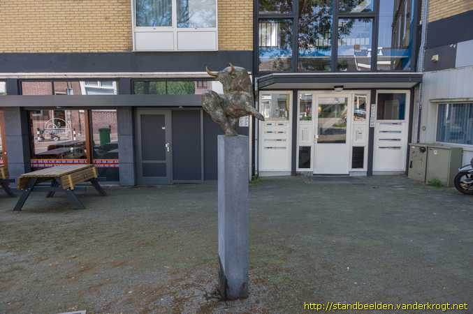 Beek -  Dansende Stier