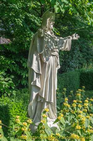 Genhout -  Heilig Hartbeeld