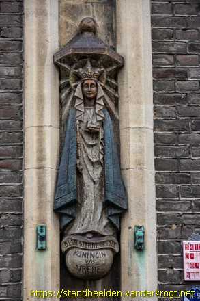 Maastricht -  Onze Lieve Vrouwe Sterre der Zee, Koningin van de Vrede