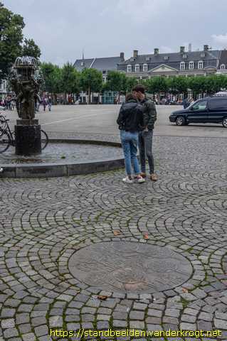 Maastricht -  Plaquette Herbeplanting Vrijthof