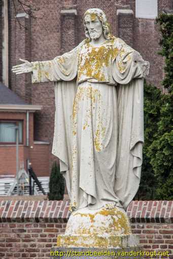 Nederweert -  Heilig Hartbeeld