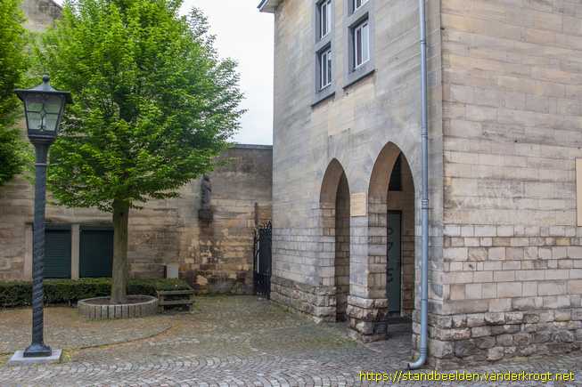 Valkenburg -  Maria - Vrouwenfiguur
