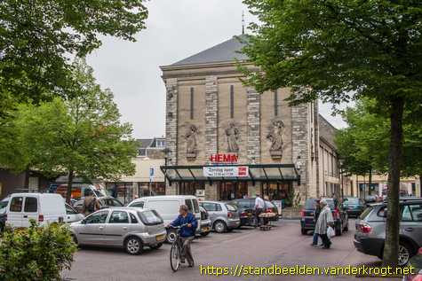 Valkenburg -  Reliëfs op voormalig theater