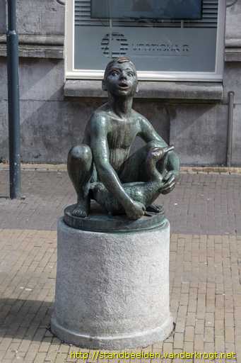 Venlo -  Jongen met eend
