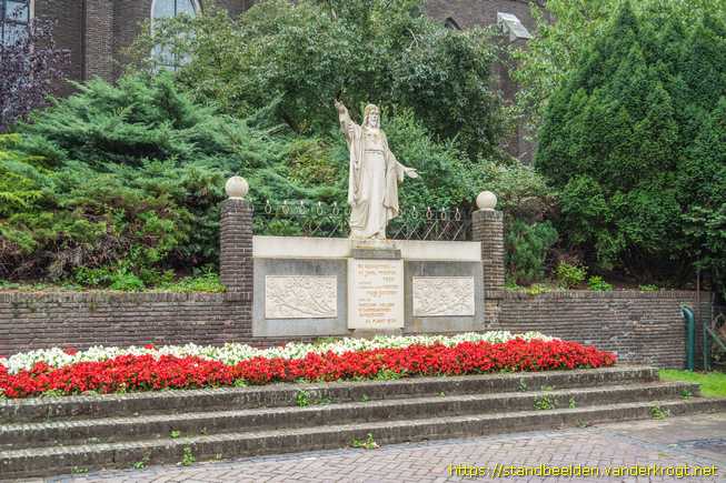 Velden -  Heilig Hartbeeld