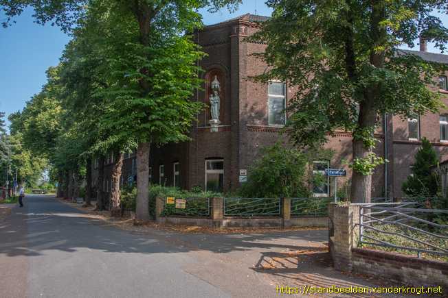 Steyl -  Sint Jozef met kind