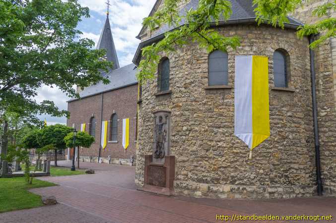 Voerendaal -  Verzetsmonument - Sint Joris en de draak