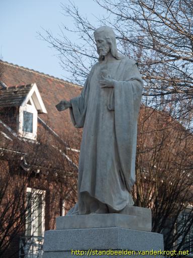 Weert -  Heilig Hartbeeld