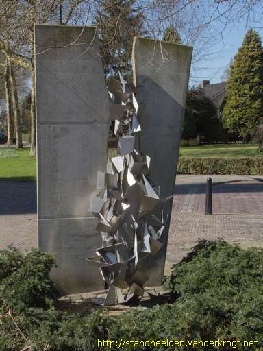 Wijk en Aalburg -  Vredesmonument