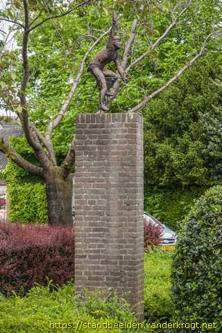 Chaam -  De Wielrenner