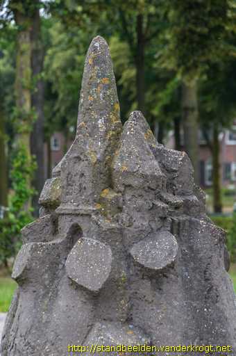 Heeswijk-Dinther -  De Pindullekesboom