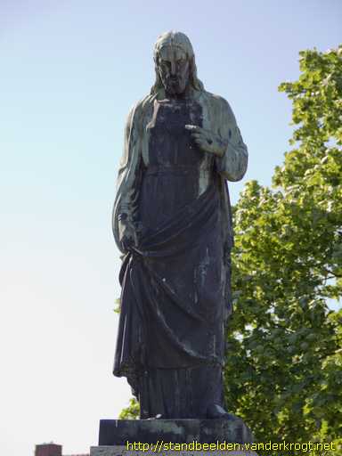 Boxmeer -  Heilig Hartbeeld