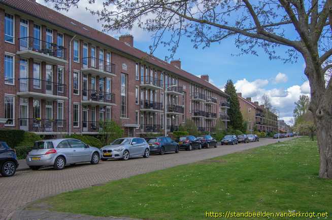 Breda -  Reliëfstenen met levensloop