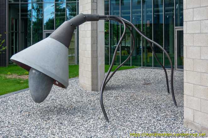 Breda -  Dinosaurus ei