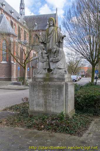 Budel -  Heilig Hartbeeld
