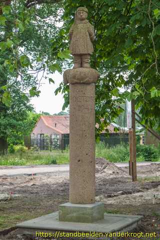 Helenaveen -  Jager die het zwijn doodde