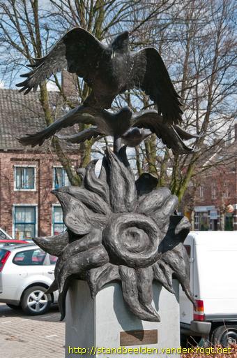 Etten-Leur -  Zonnebloemen met kraaien