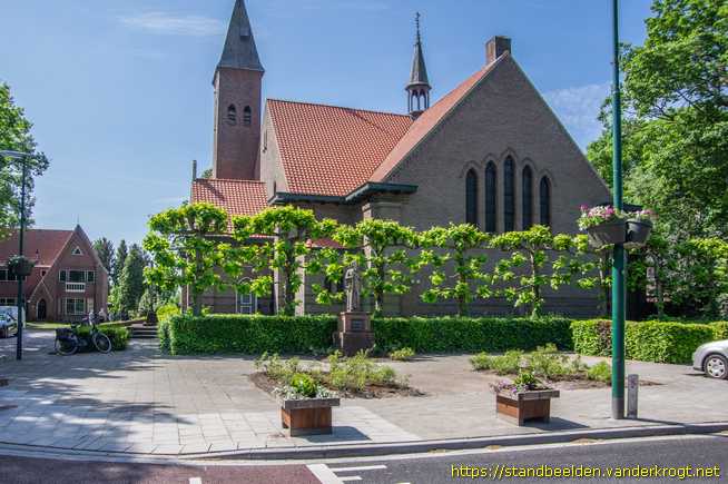 Sterksel -  Heilig Hartbeeld