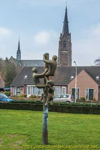 Vlijmen -  Paalklimmers