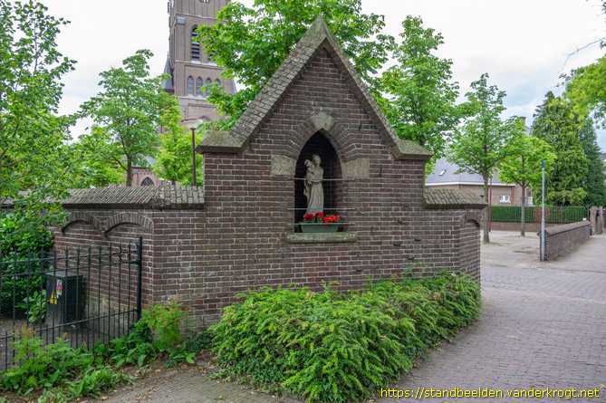 Schaijk -  Maria met Kind