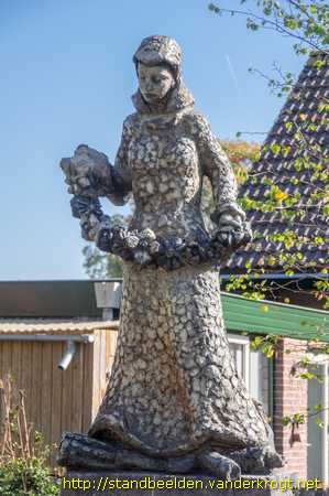 Mill -  Oorlogsmonument De Wenende Vrouw