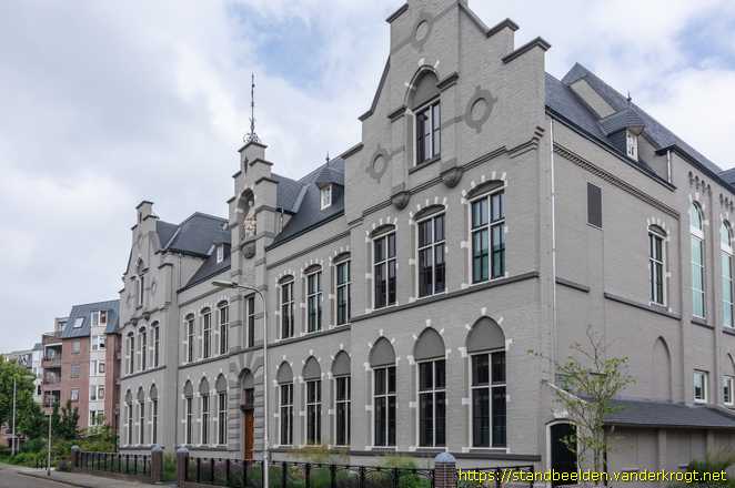 Oss -  St. Nicolaas Poppel