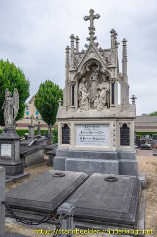 Oss -  Grafmonument Henri Jurgens en Theodora van Waardenburg