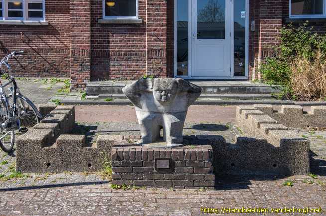 Moerstraten -  Gehurkt kind